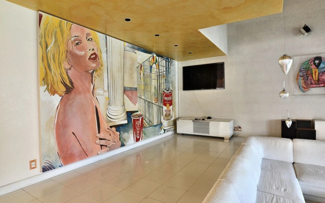 Villa Dismero With Pool