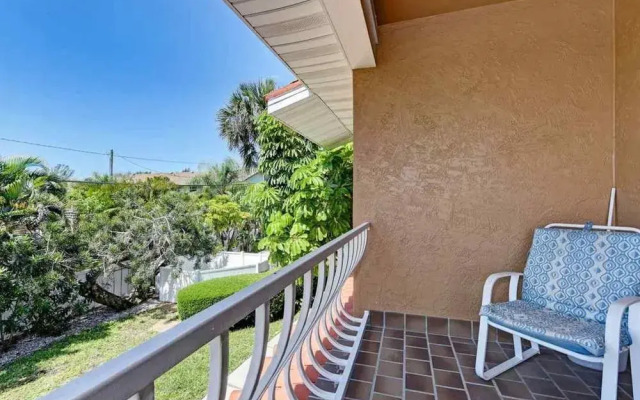 Casa Sierra 205 A 36th ST by RedAwning