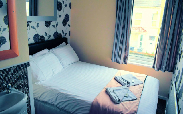 The Clarendon Showtel