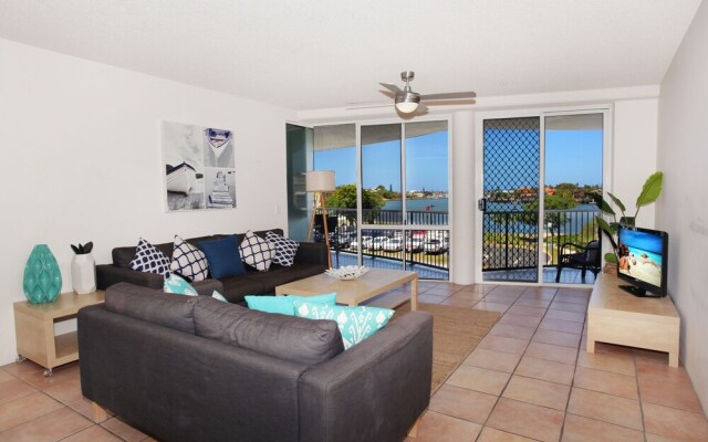 Broadwater 6