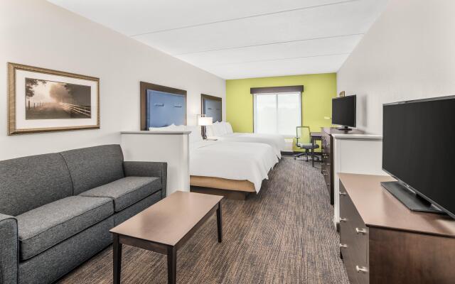 Holiday Inn Express & Suites Wilmington-Newark by IHG