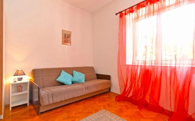 Apartment 1122