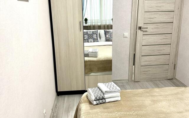 Apartments on Priorova street 16k3