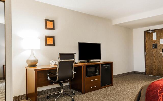 Spark by Hilton Denver East I 70