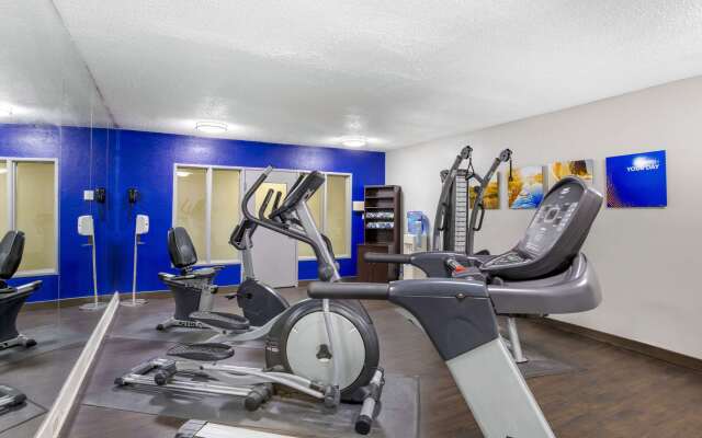 Comfort Suites Nashville Airport - BNA