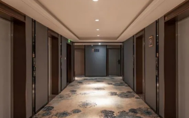 Miss A Hotel