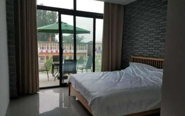 Yiming Shuju rural homestay in Jiaxian County