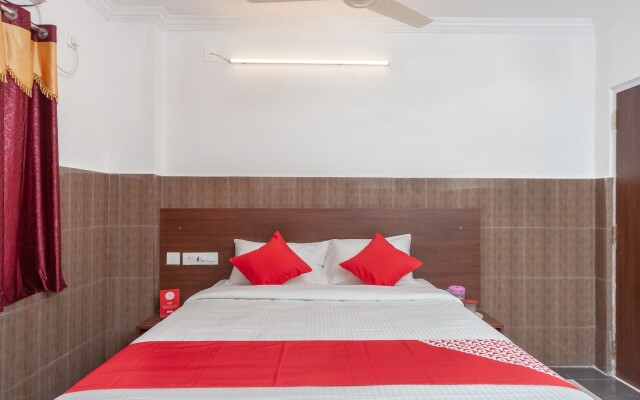 Capital O 27775 Hotel Srinivasa Residency