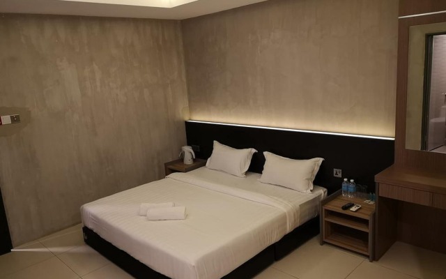 Monaco Boutique Hotel Sadong Jaya