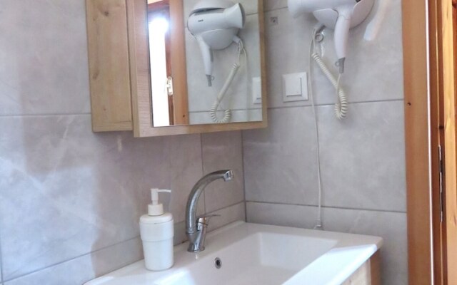 Arriba Apart Bungalow Restaurant