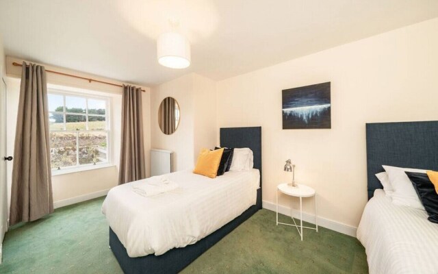 Caddie s Cottage - Stylish 2 bed dog Friendly