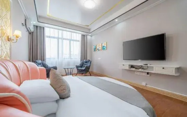 Nanning Platinum Hotel (Guangxi University for Nationalities)