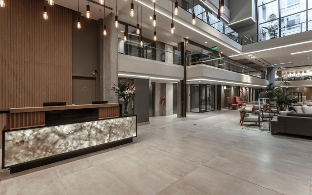 Huinid Obelisco Hotel