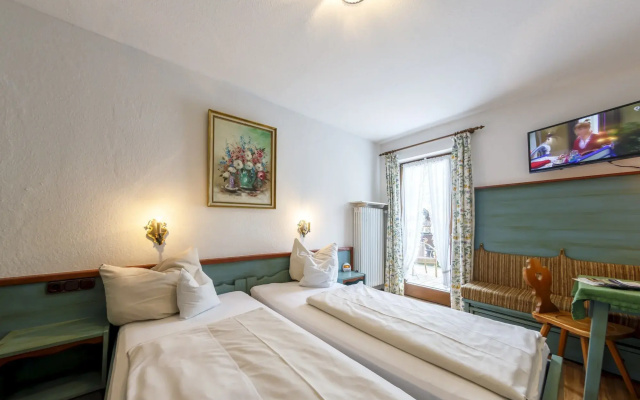 Hotel & Gasthof Fraundorfer