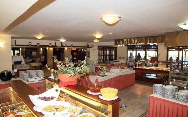 Hotel Kampos Village