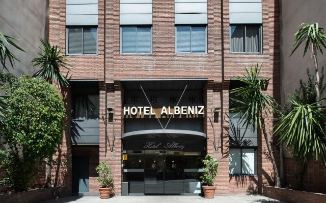 Отель Catalonia Albeniz