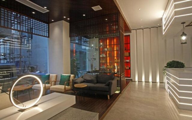 South Mountain Boutique Hotel