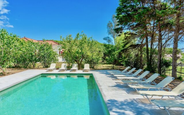 Beach Villa Roma With Private Pool