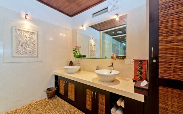 Nani Villa