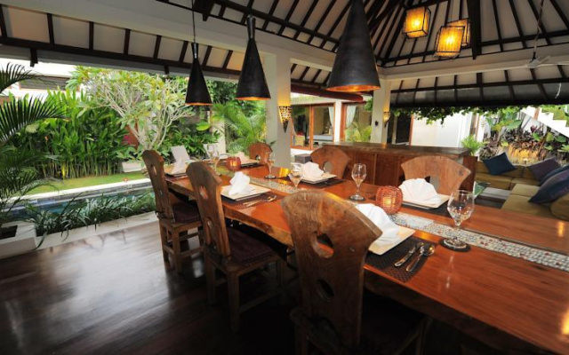 The Lane Villa – Restaurant – Kuta