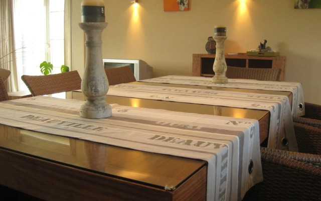 Rural Holiday Home With Outdoor Pool & Sauna