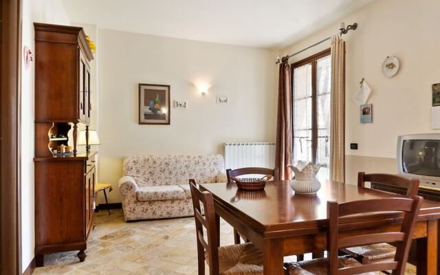 Alluring Holiday Home in Chianni With Swimming Pool