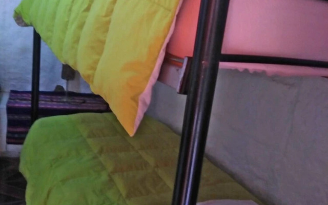 Yaalir At'mu - Hostel