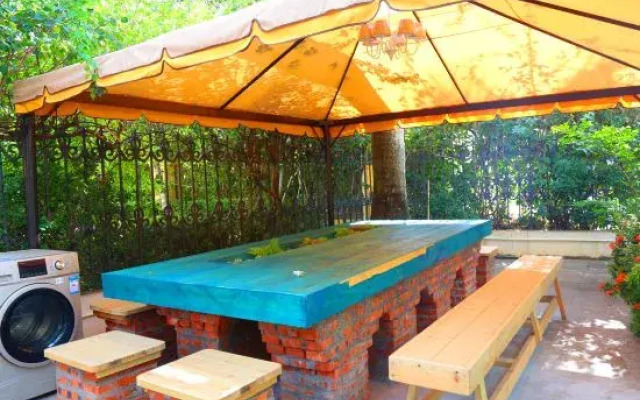 Olive Tree Coffee Inn