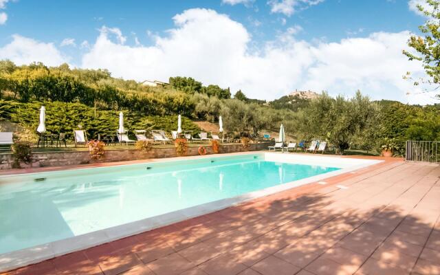 Belvilla by OYO Farmhouse With Garden