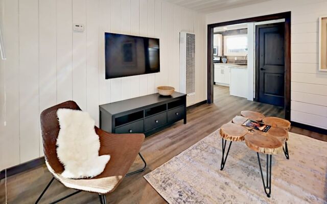 4093 Manzanita Ave Cabin Unit 5