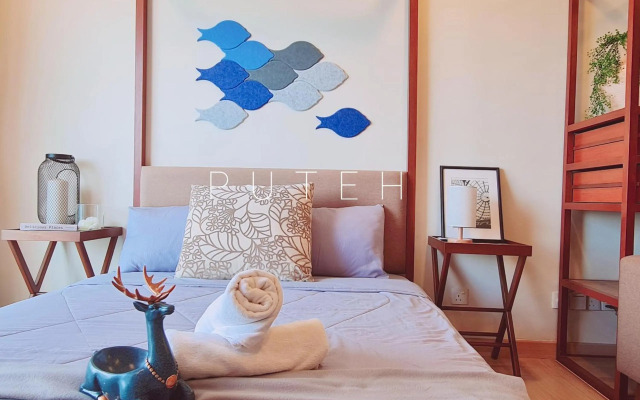 PUTEH Timurbay Beachfront Private Suite Kuantan