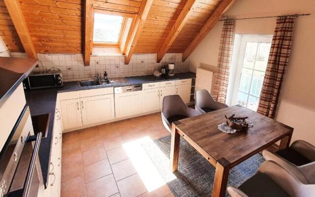 Cafe Altmühl, Ferienwohnungen Gästehaus Krimhilde direkt am Wasser