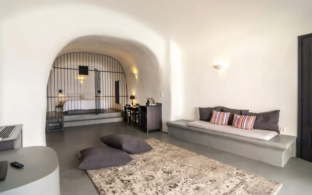 Grand Ambassador Santorini Hotel