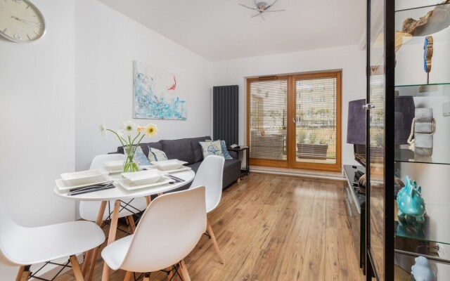 Batorego 7 Apartament Gdynia by Renters