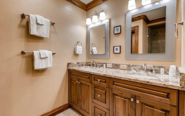 Westwind 201 2BD 2BA Plat. Condo
