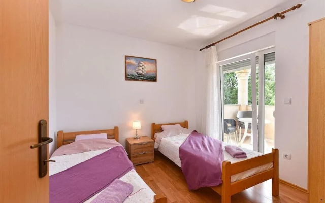Bright Apartment in Medolino