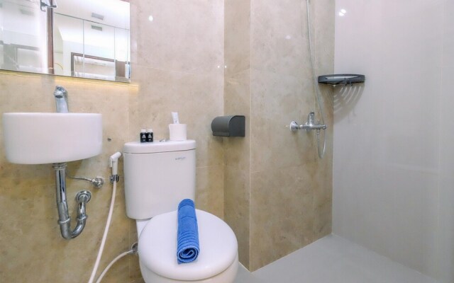 Modern Living And Nice Studio At Transpark Cibubur Apartment
