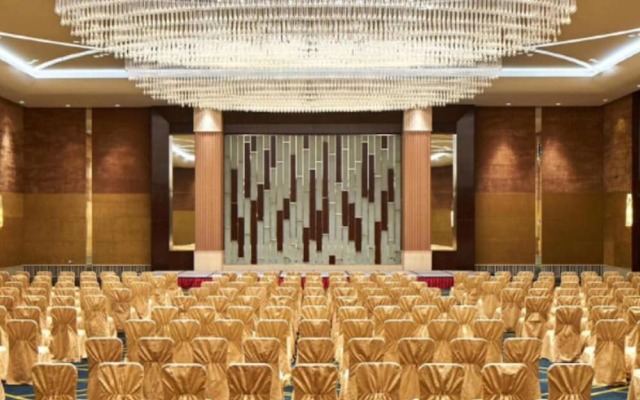 Tianjin Crown International Apartments