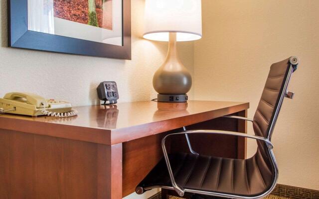Comfort Suites Columbus West - Hilliard