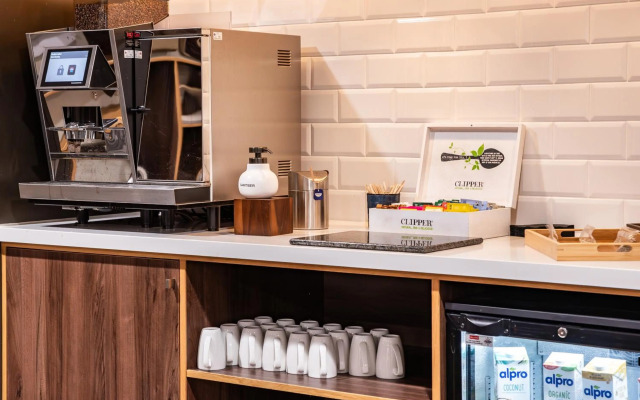 Holiday Inn London-Gatwick Airport by IHG