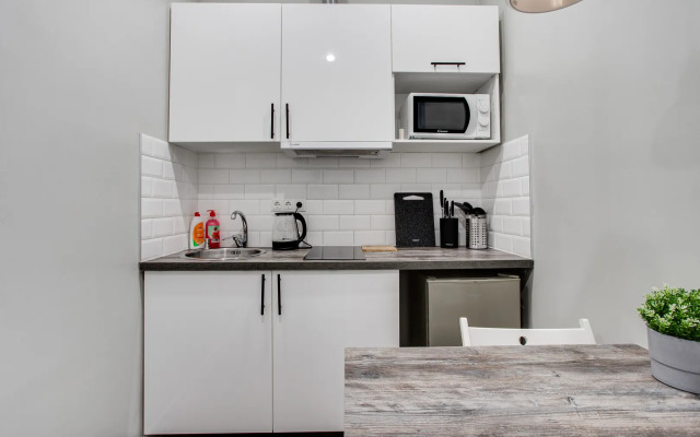 Home Like on Einstein Boulevard 1