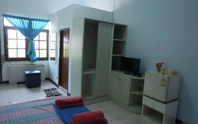 Valentine Home Koh Sichang