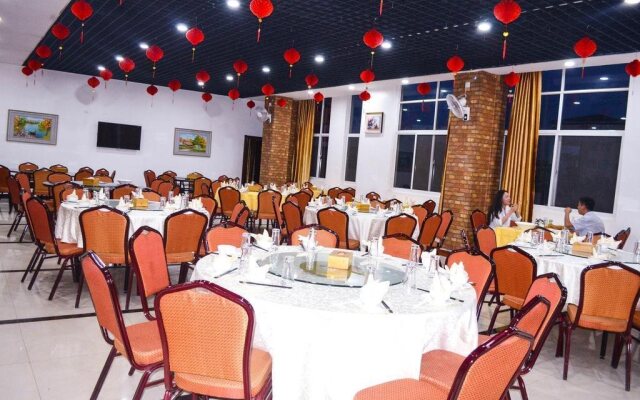 Chinese Business Hotel
