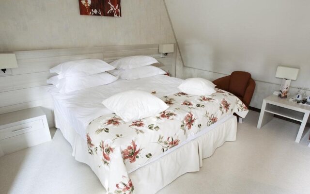Ioana Hotels