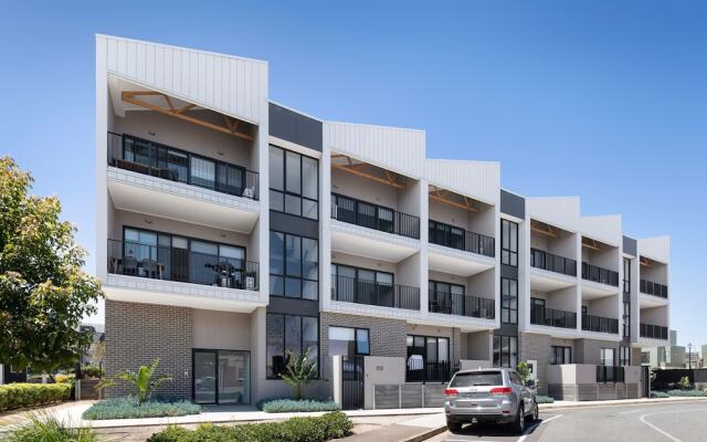 Urban Rest Port Adelaide Apartments