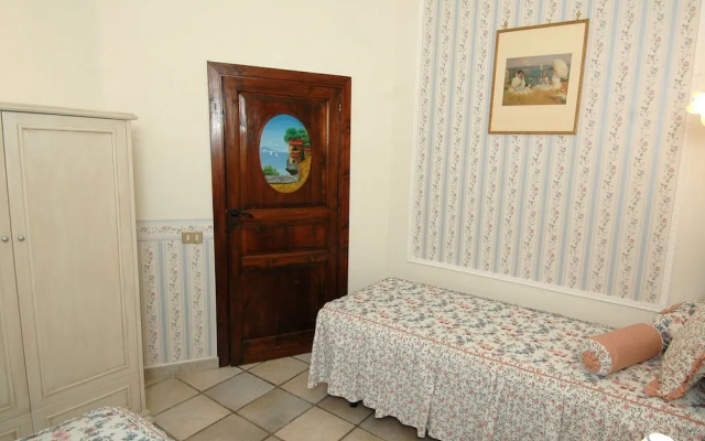 Holiday Home With Private Pool, Near the Beach