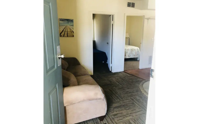 Thunderbird Motel
