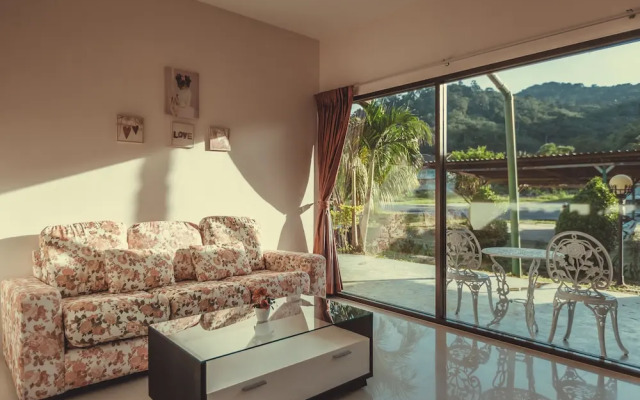 Phuket Wake Park Apartment