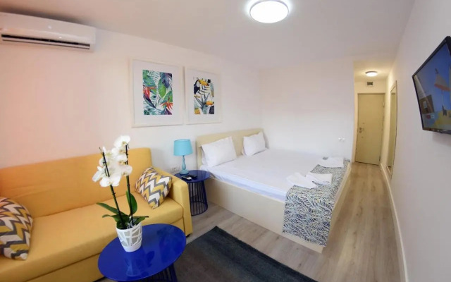 Spring Holiday Resort
