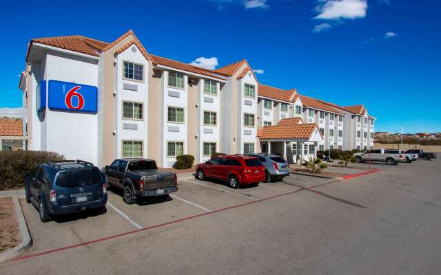 Motel 6 El Paso, TX - Southeast